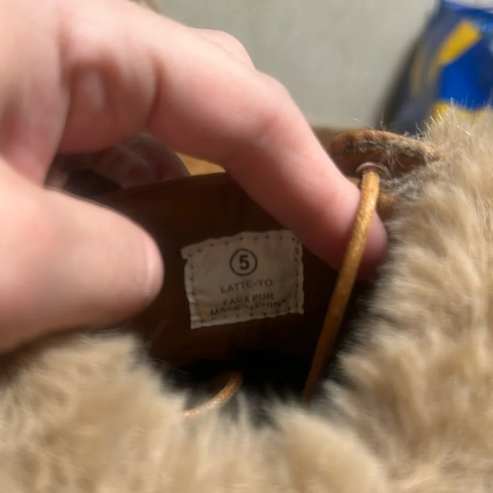 NICOLE MILLER LATTE-YO BOOTS: TAN NUBUCK: NEW IN BOX: SIZE 5